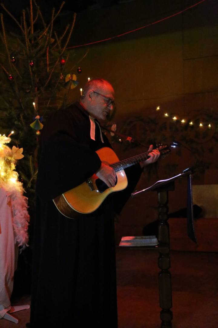 Scheunengottesdienst in Coppengrave - 16. Türchen geöffnet