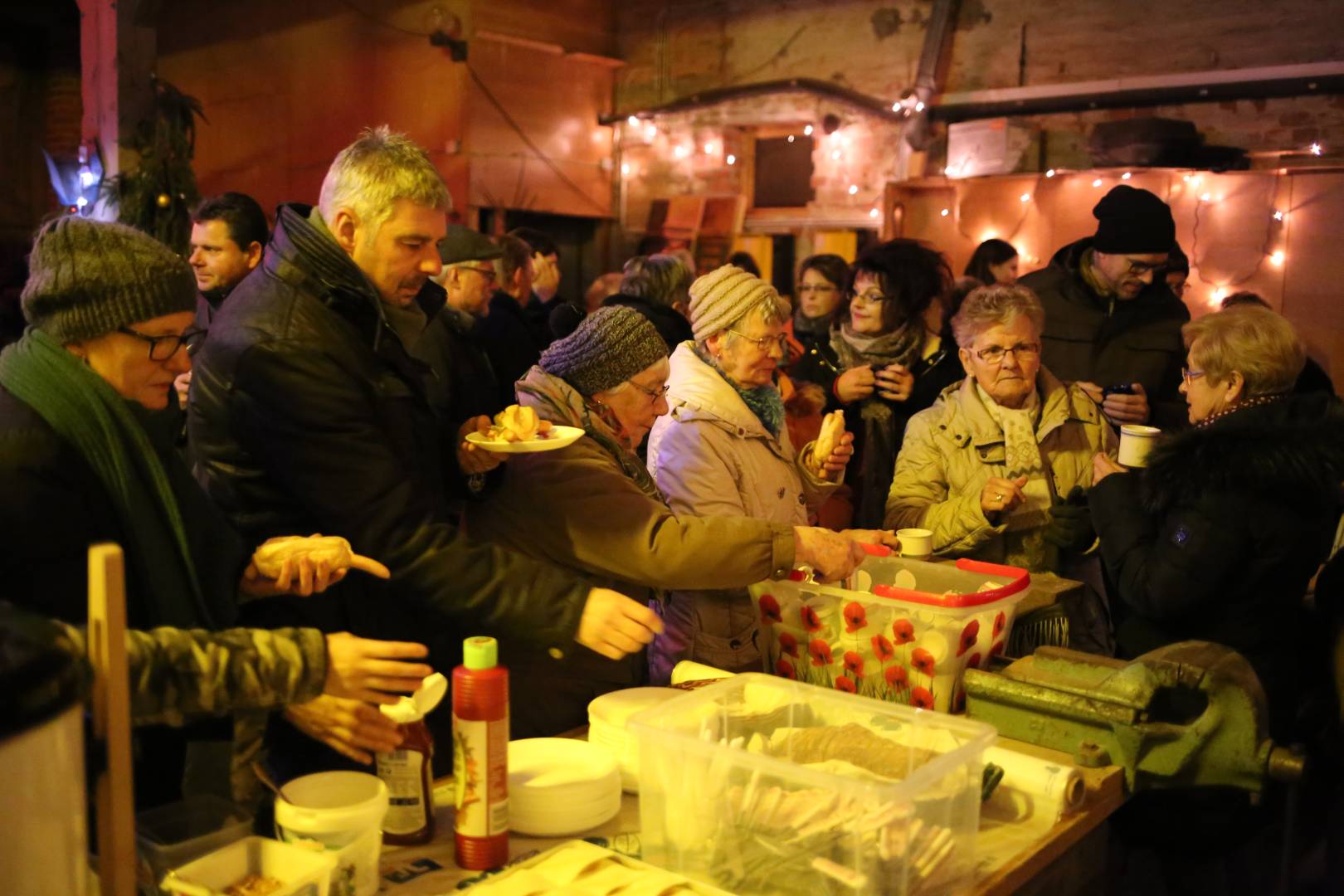 Scheunengottesdienst in Coppengrave - 16. Türchen geöffnet