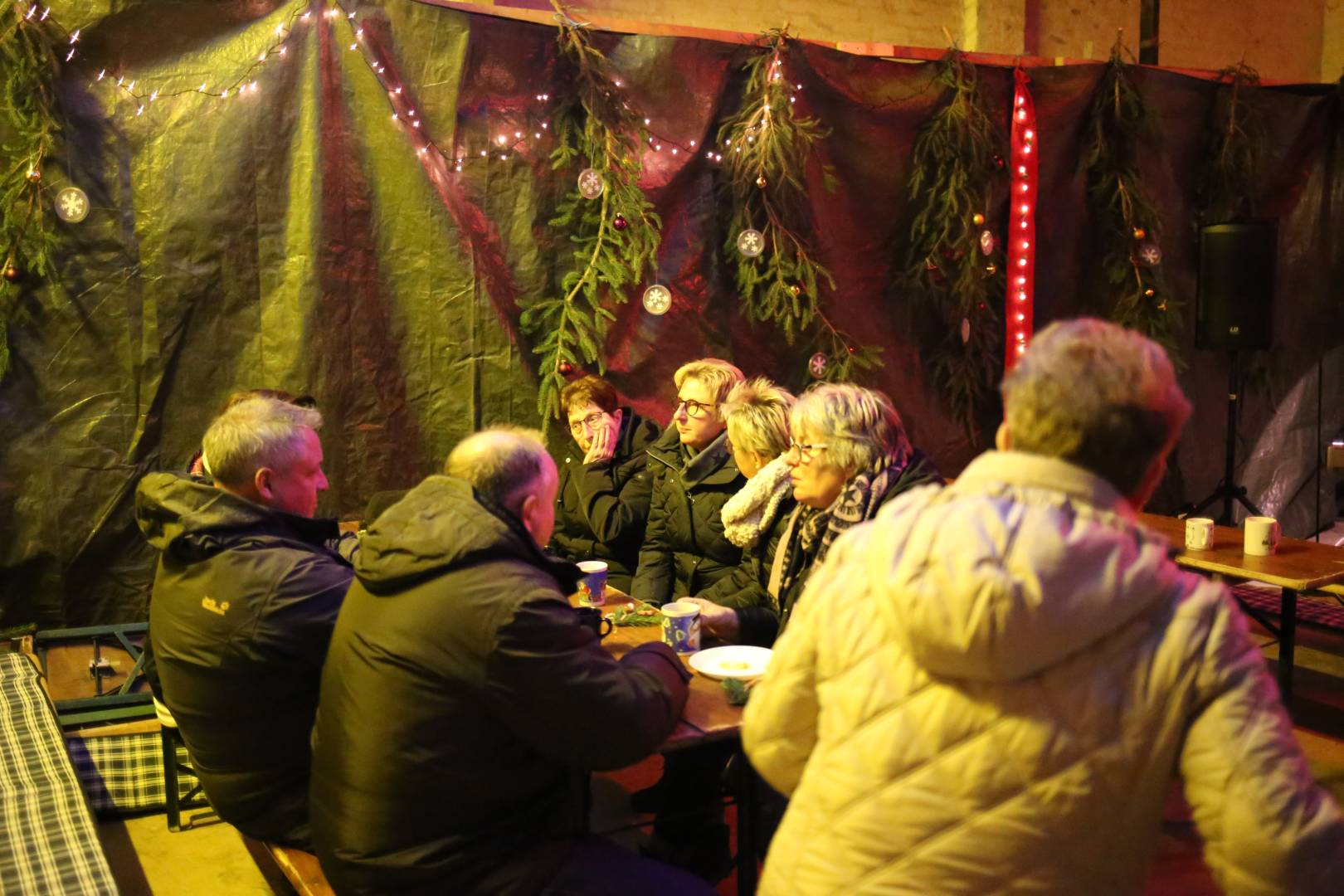 Scheunengottesdienst in Coppengrave - 16. Türchen geöffnet