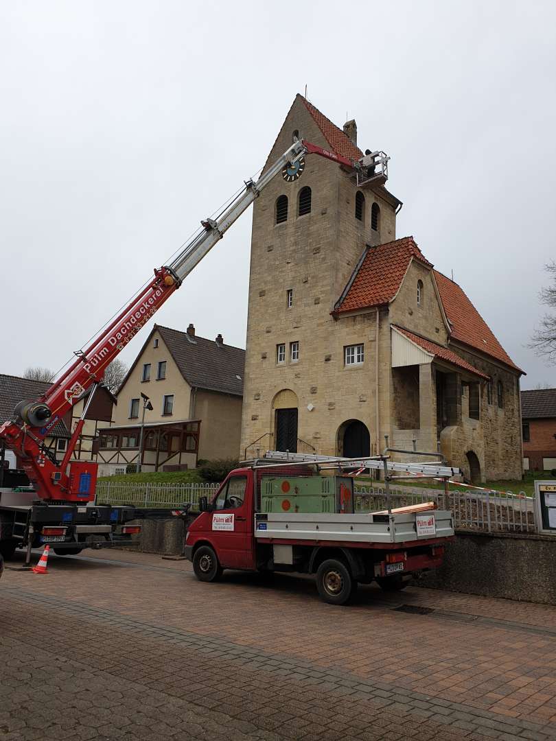 Erneuerung der Dachentwässerung der St. Franziskuskirche