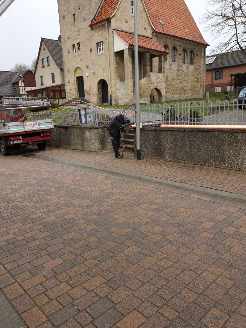 Erneuerung der Dachentwässerung der St. Franziskuskirche