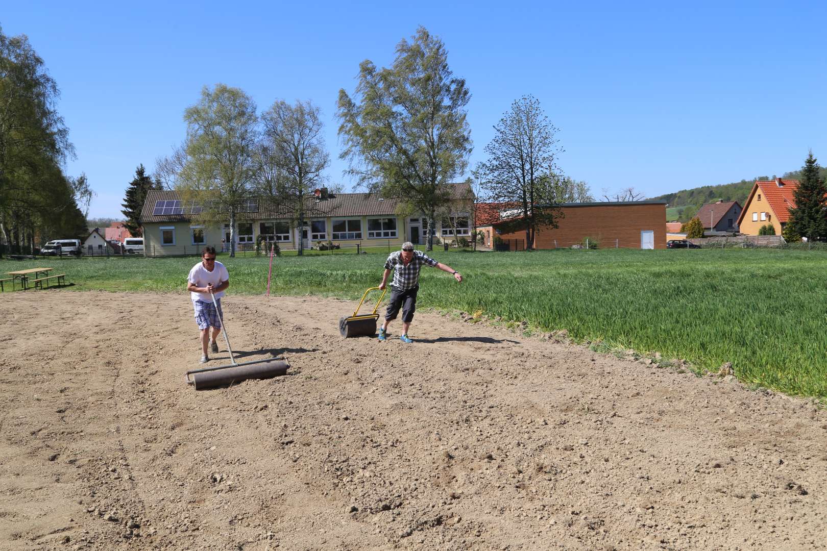 Aussaat auf der Blumenwiese