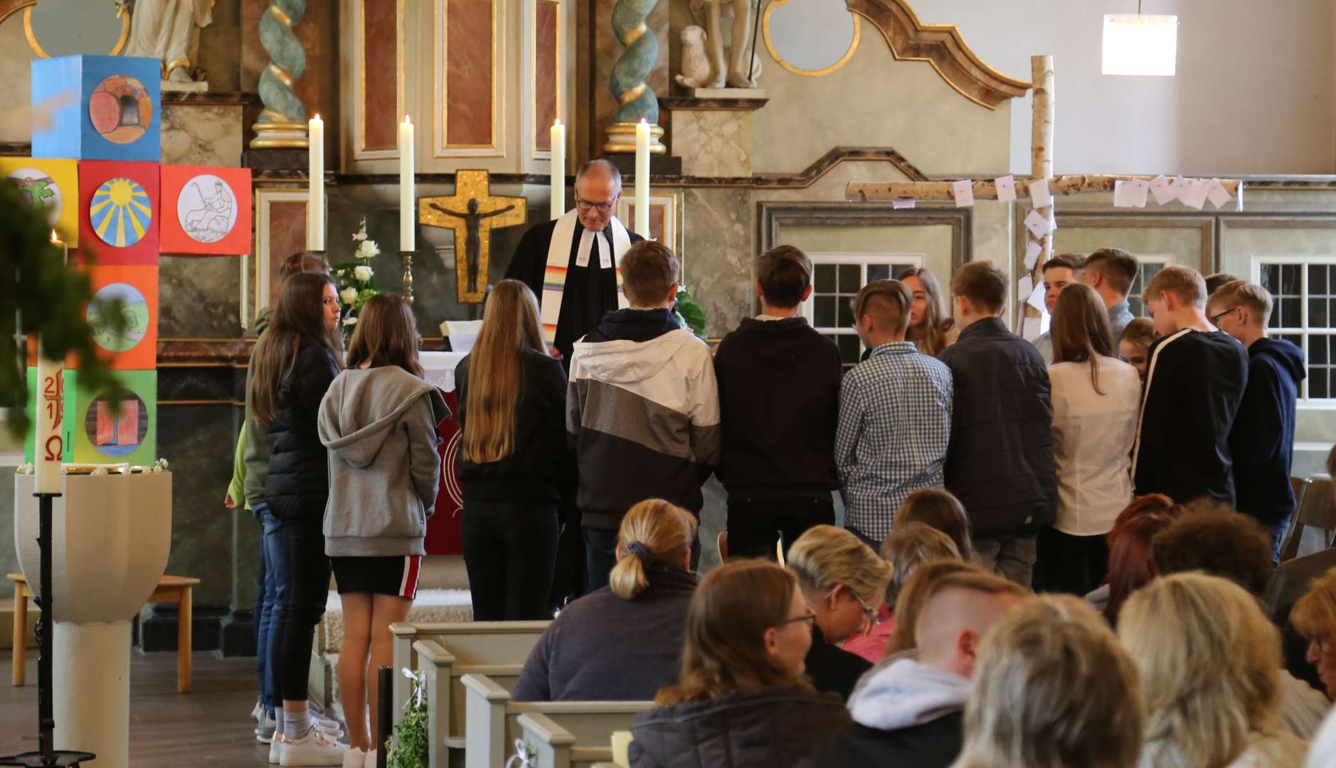 Abendmahlsgottesdienst der Konfirmanden in Duingen