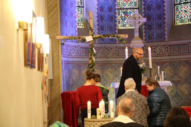 Abendmahlsgottesdienst der Konfirmanden in Coppengrave