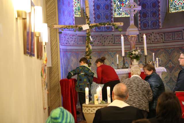 Abendmahlsgottesdienst der Konfirmanden in Coppengrave