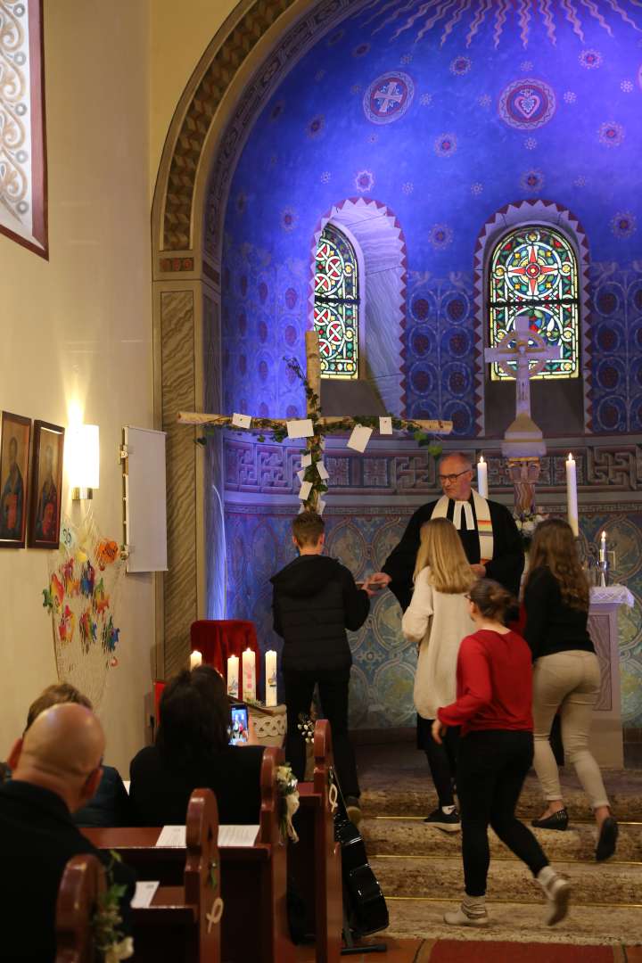 Abendmahlsgottesdienst der Konfirmanden in Coppengrave