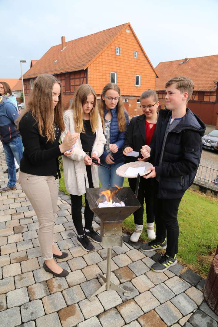 Abendmahlsgottesdienst der Konfirmanden in Coppengrave