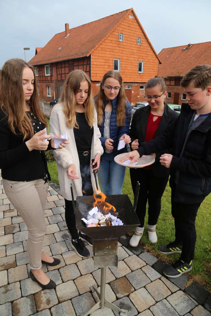 Abendmahlsgottesdienst der Konfirmanden in Coppengrave