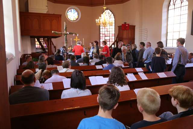 Abendmahlsgottesdienst der Konfirmanden in Weenzen