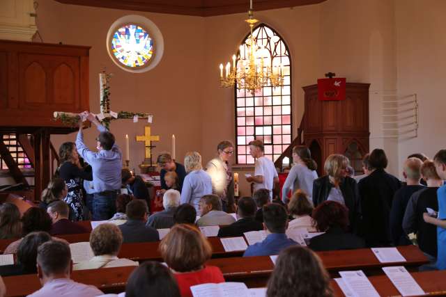 Abendmahlsgottesdienst der Konfirmanden in Weenzen