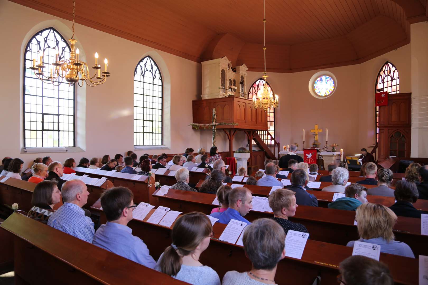 Abendmahlsgottesdienst der Konfirmanden in Weenzen