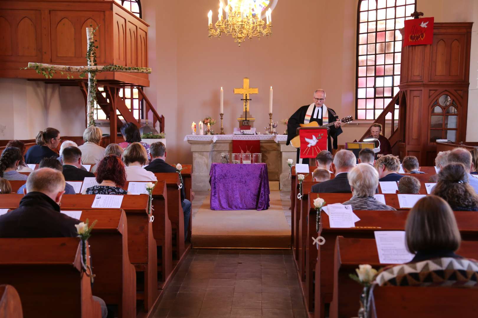 Abendmahlsgottesdienst der Konfirmanden in Weenzen