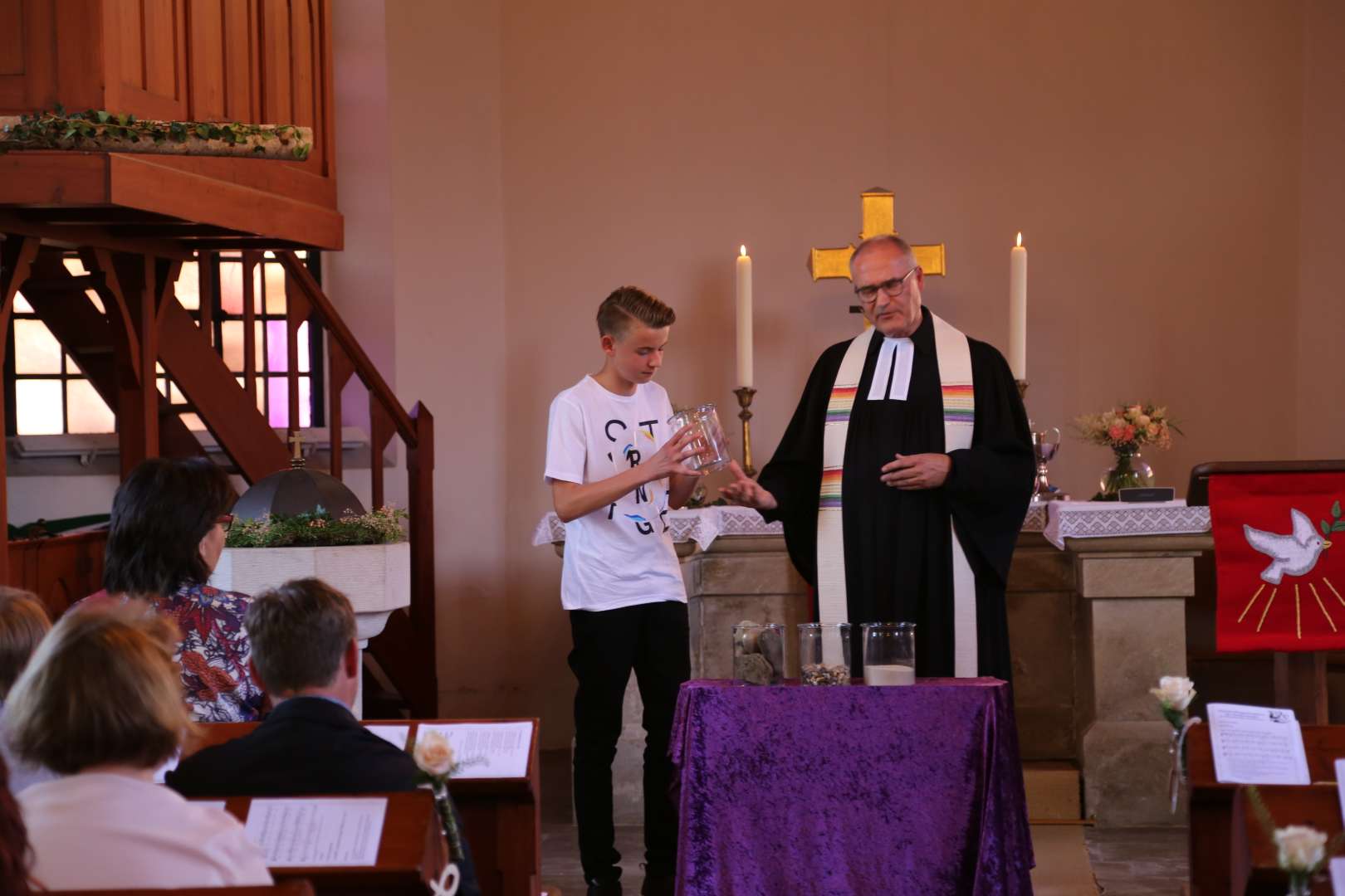 Abendmahlsgottesdienst der Konfirmanden in Weenzen