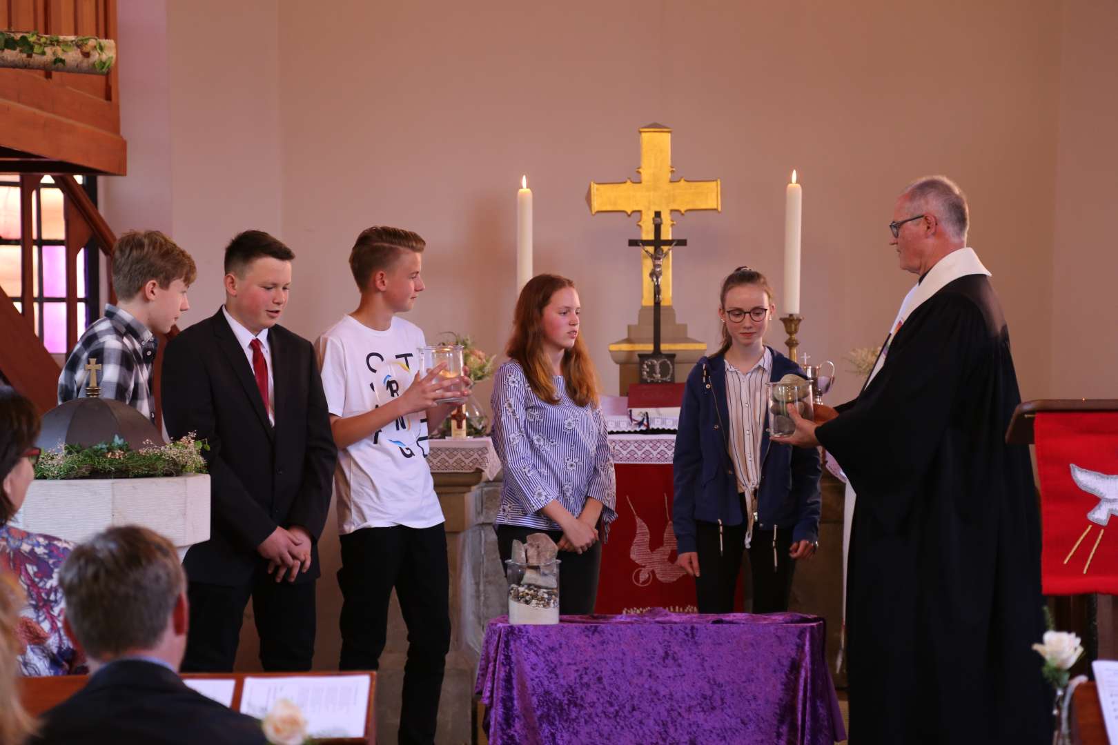 Abendmahlsgottesdienst der Konfirmanden in Weenzen