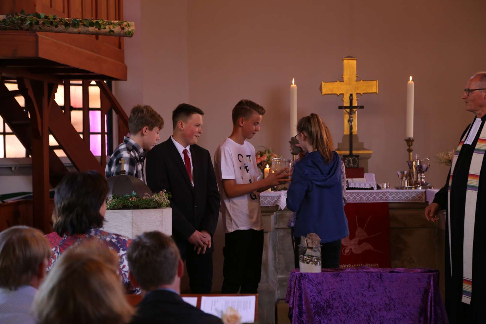 Abendmahlsgottesdienst der Konfirmanden in Weenzen