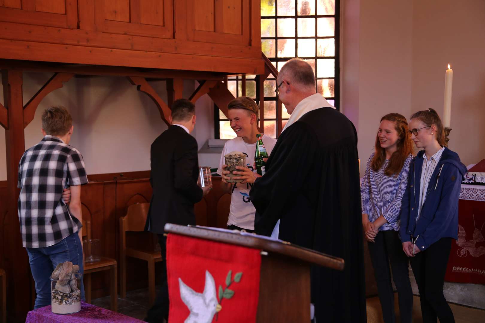 Abendmahlsgottesdienst der Konfirmanden in Weenzen