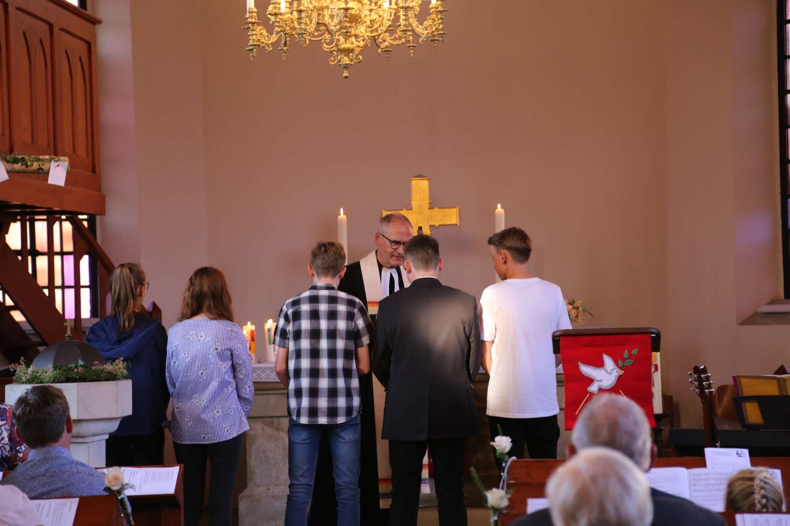 Abendmahlsgottesdienst der Konfirmanden in Weenzen