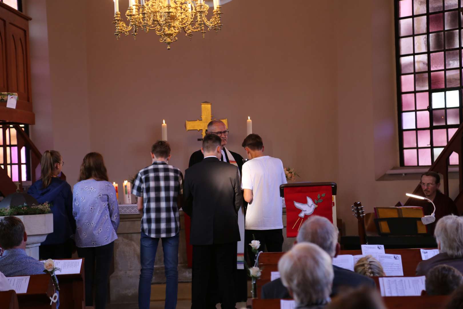 Abendmahlsgottesdienst der Konfirmanden in Weenzen