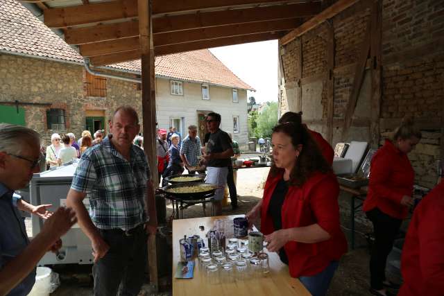 Ökumenischer Pfingstgottesdienst im Reitstall