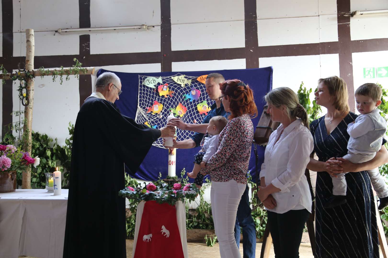 Ökumenischer Pfingstgottesdienst im Reitstall