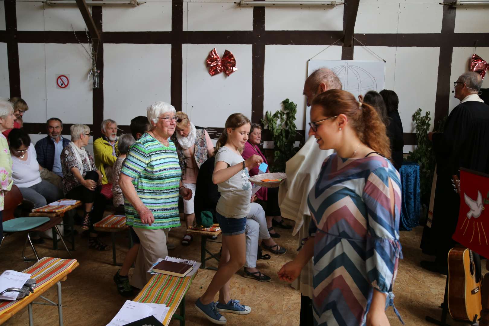 Ökumenischer Pfingstgottesdienst im Reitstall