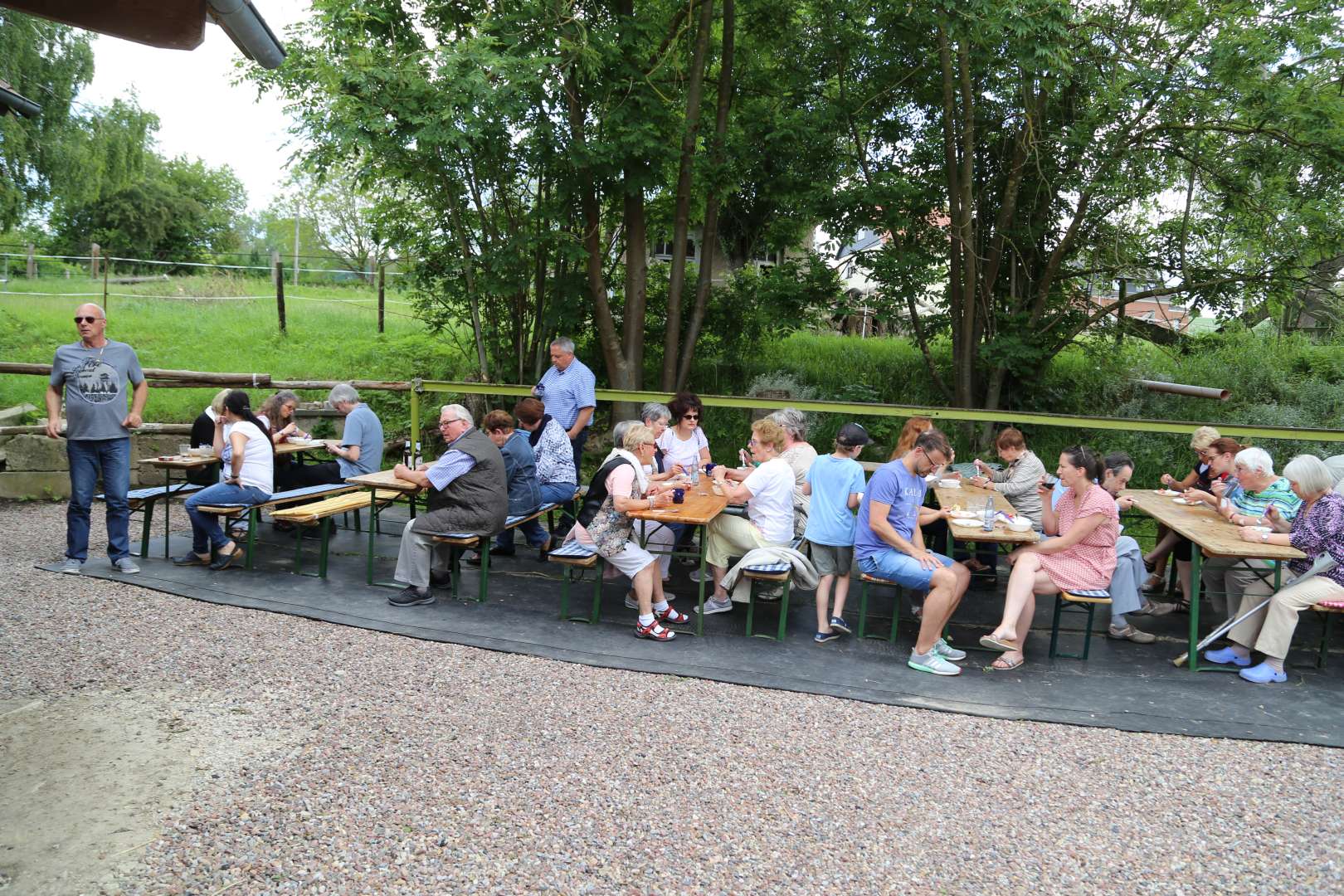 Ökumenischer Pfingstgottesdienst im Reitstall