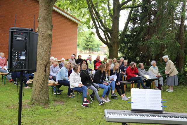 Sommerkirche im Jahr der Freiräume in Weenzen