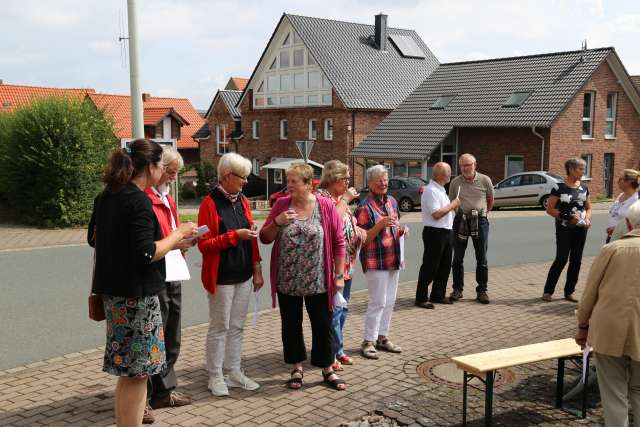 3, Sommerkirche unterwegs zu den Quellen in Fölziehausen