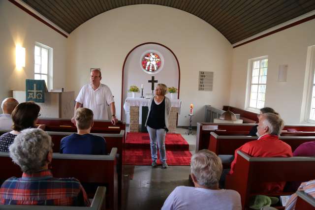 3, Sommerkirche unterwegs zu den Quellen in Fölziehausen