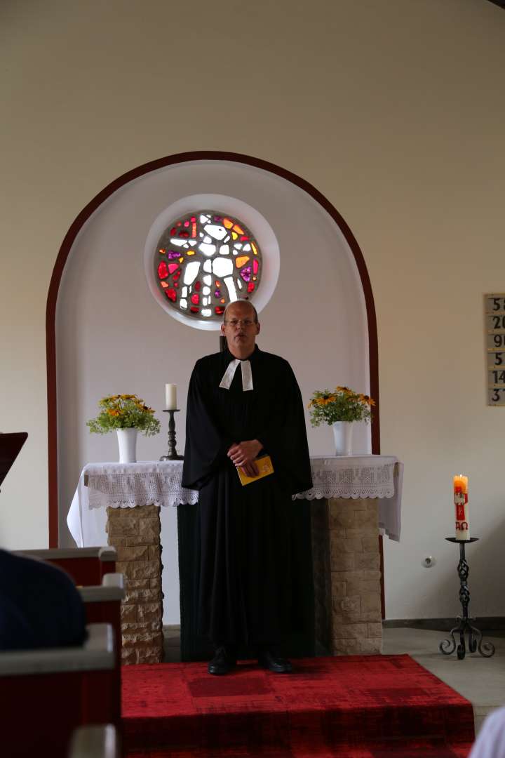 3, Sommerkirche unterwegs zu den Quellen in Fölziehausen