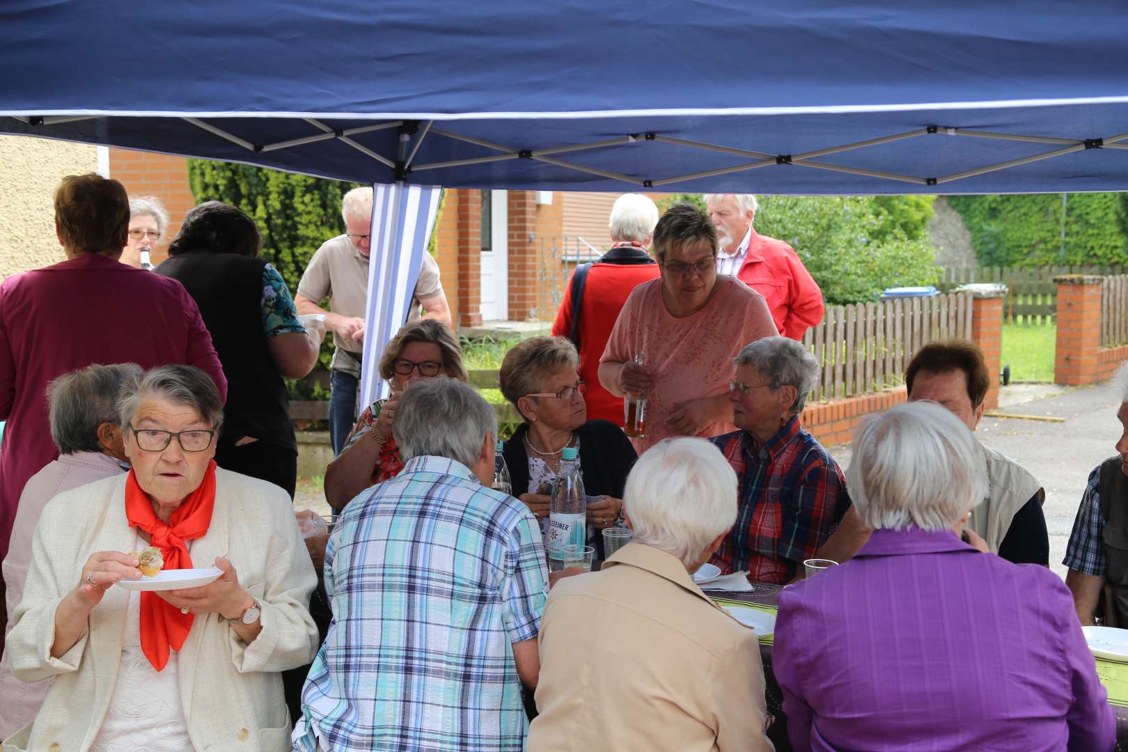 3, Sommerkirche unterwegs zu den Quellen in Fölziehausen