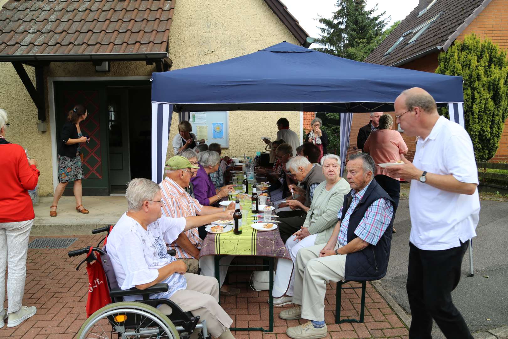 3, Sommerkirche unterwegs zu den Quellen in Fölziehausen