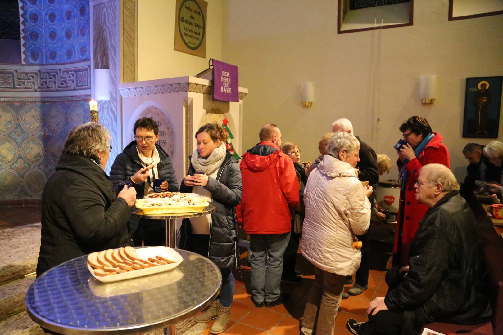 Lichtergottesdienst in der St. Franziskuskirche und Auftakt des "Lebendigen Adventskalenders"