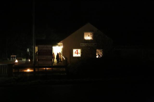 4. Türchen des "Lebendigen Adventskalenders" im Schützenhaus in Duingen