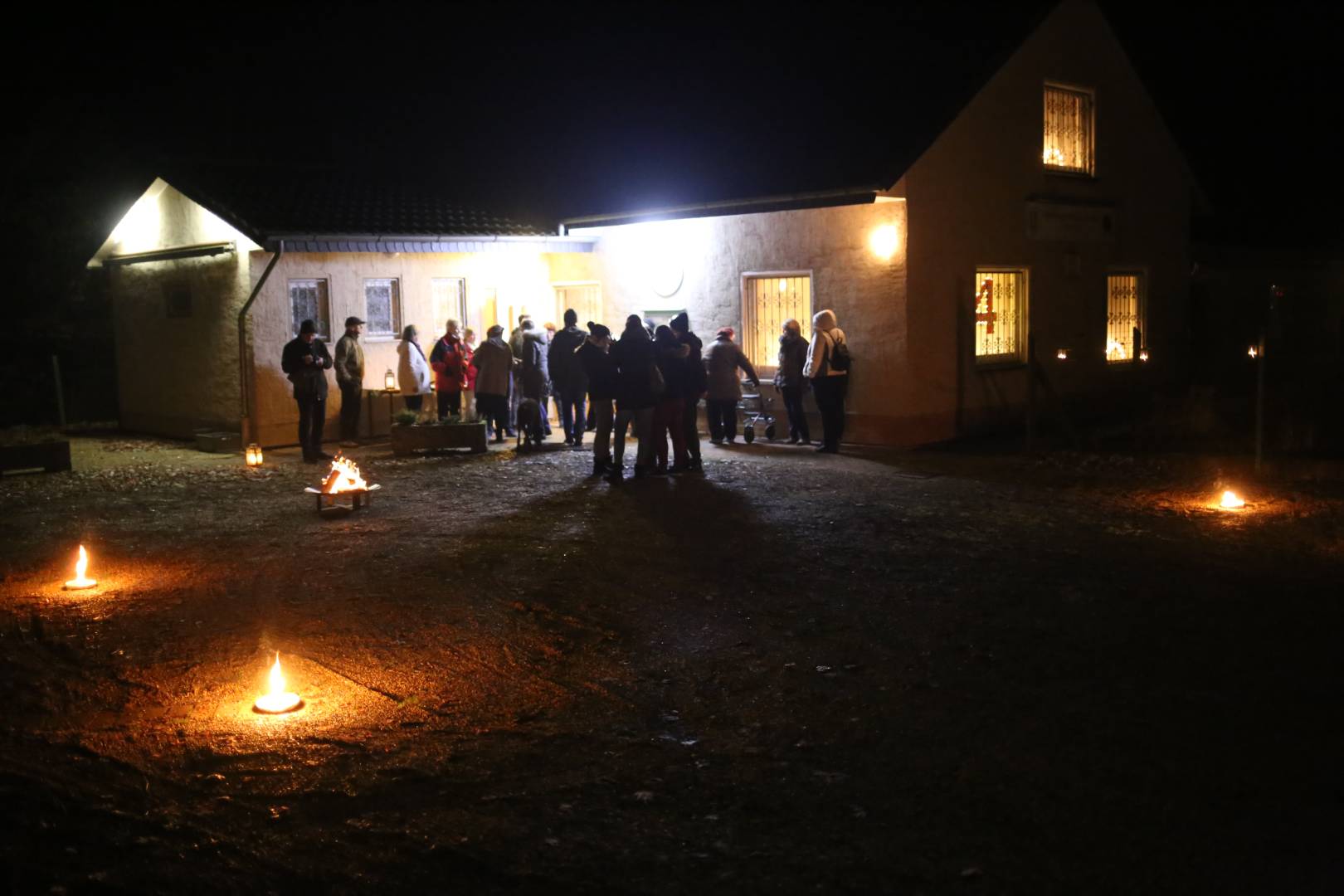 4. Türchen des "Lebendigen Adventskalenders" im Schützenhaus in Duingen