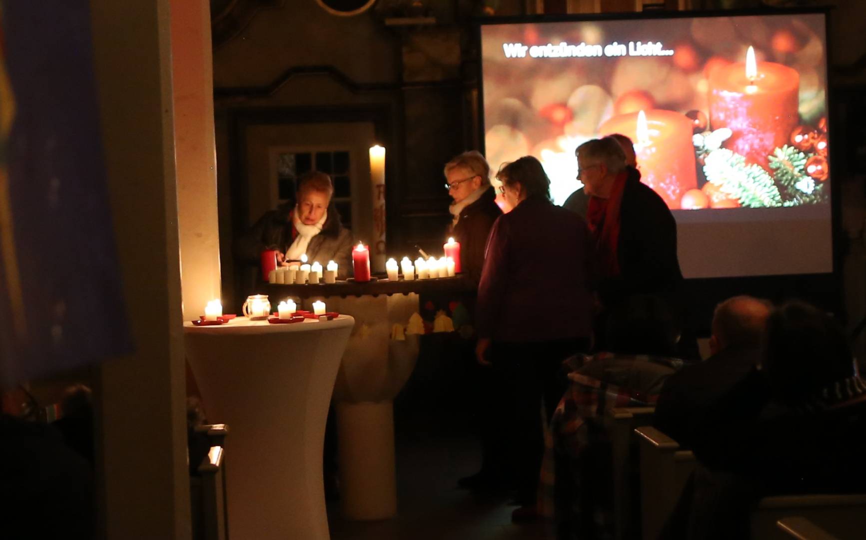 8. Türchen des "Lebendigen Adventskalenders" im Lichtergottesdienst in Duingen