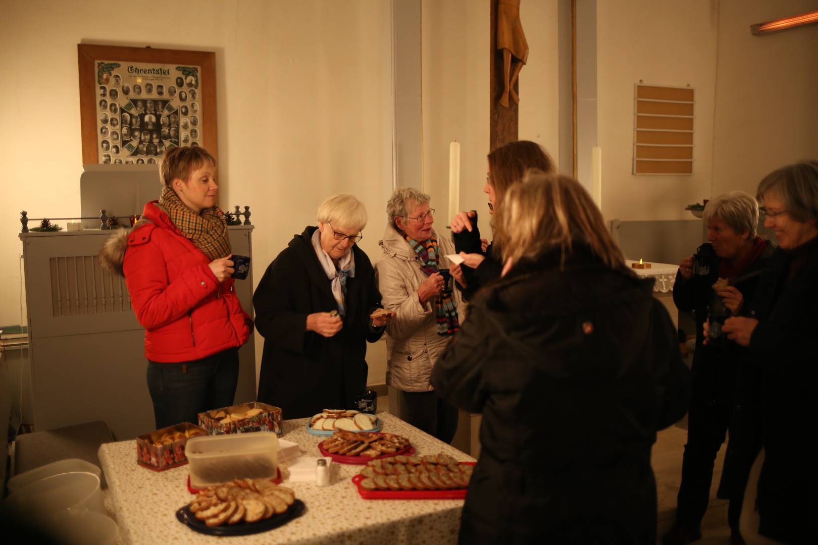 12. Türchen des "Lebendigen Adventskalenders" in der Allerheiligenkapelle in Capellenhagen