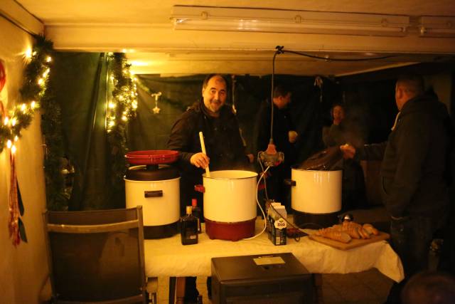 13. Türchen des "Lebendigen Adventskalenders" bei Familie Prell in Coppengrave