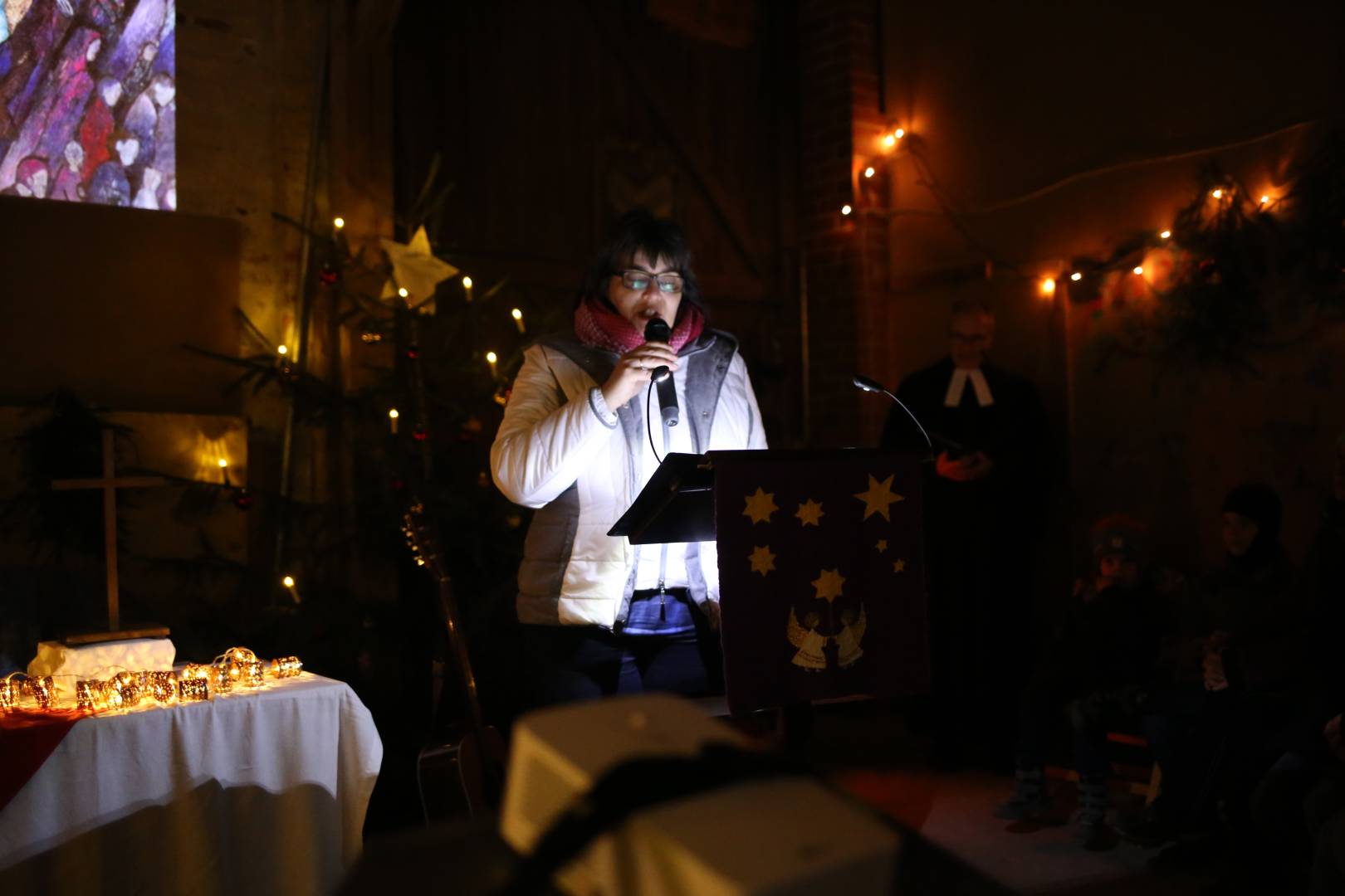 Scheunengottesdienst und 15. Türchen des "Lebendigen Adventskalenders"