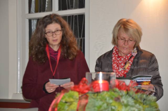 17. Türchen des "Lebendigen Adventskalenders" in der St. Johanniskapelle in Fölziehausen