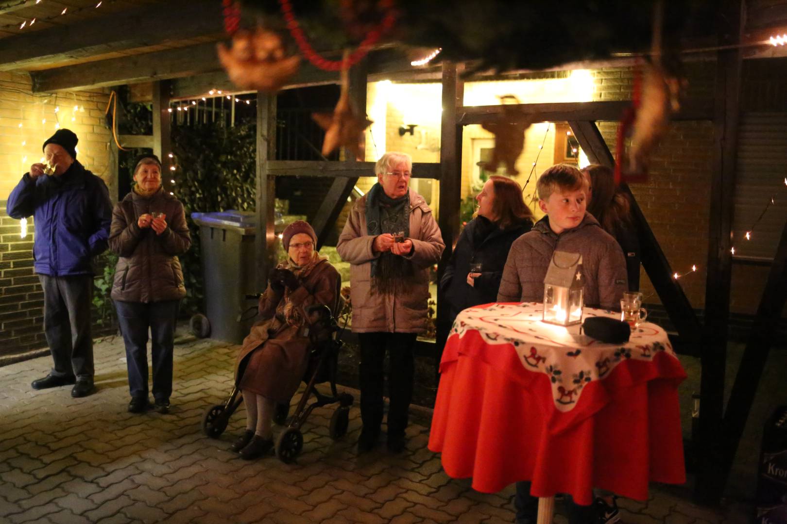 18. Türchen des "Lebendigen Adventskalenders" bei Familie Schulz in Duingen