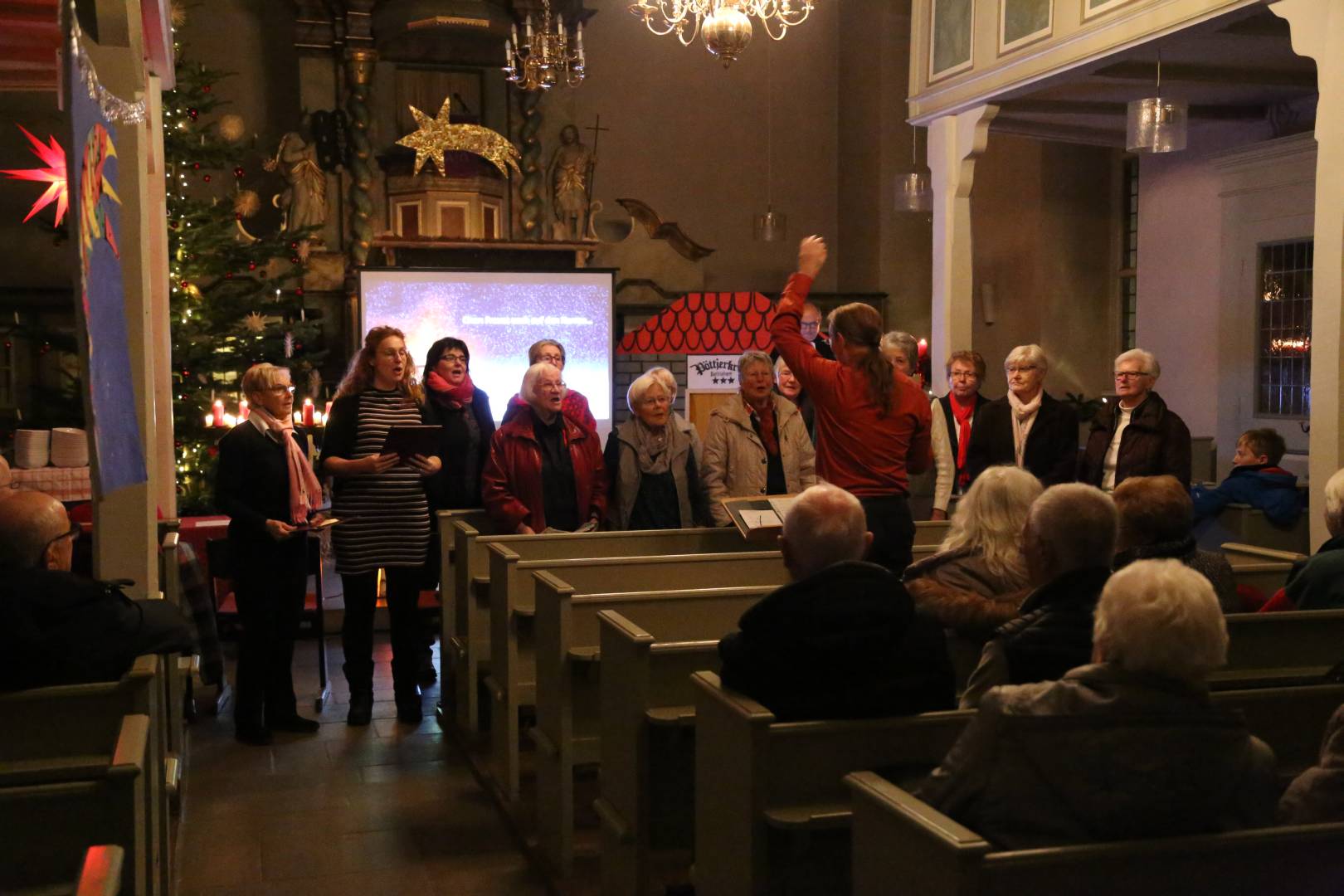 22. Türchen des "Lebendigen Adventskalenders" bei Wort und Gesang in der Katharinenkirche in Duingen