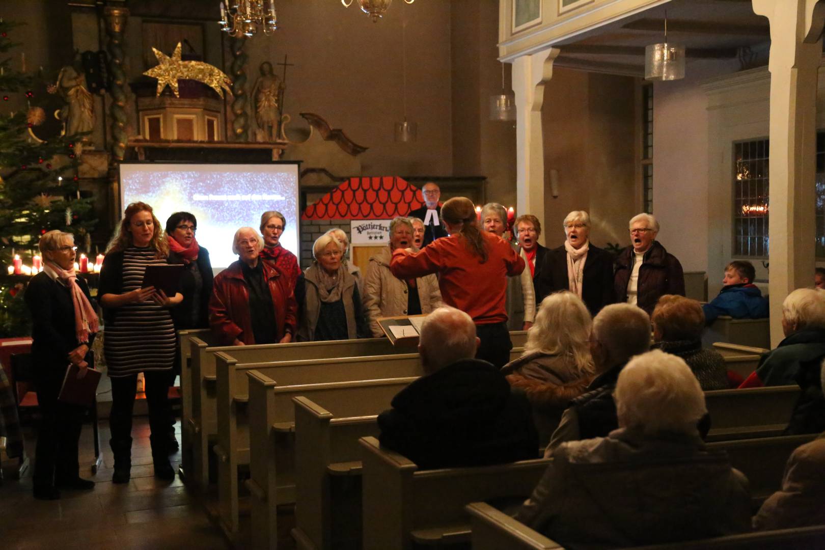 22. Türchen des "Lebendigen Adventskalenders" bei Wort und Gesang in der Katharinenkirche in Duingen