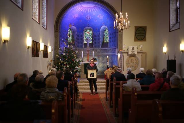 Festgottesdienst mit Chor am 2. Weihnachtstag in der St. Franziskuskirche