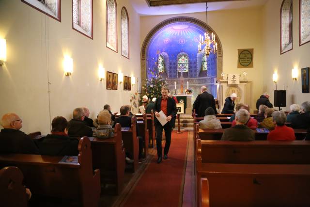 Festgottesdienst mit Chor am 2. Weihnachtstag in der St. Franziskuskirche