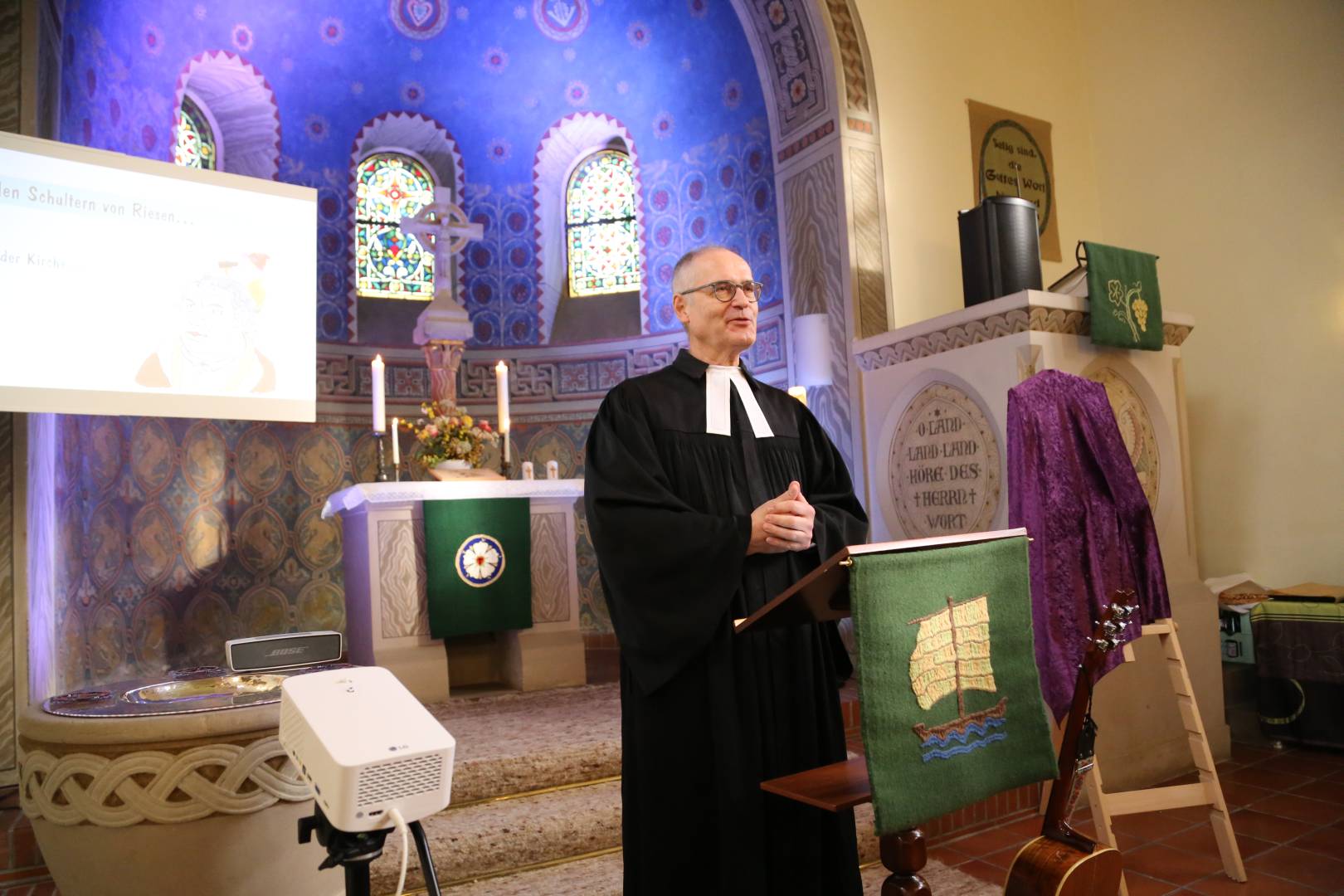 Winterkirche in Coppengrave unter dem Thema "Martin Luther"