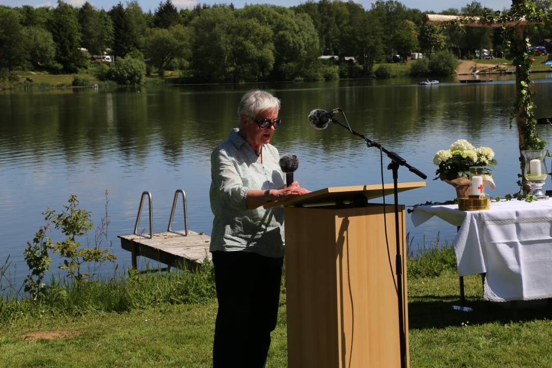 Freiluftgottesdienst am Humboldtsee mit der Verabschiedung von Pastor Podszus