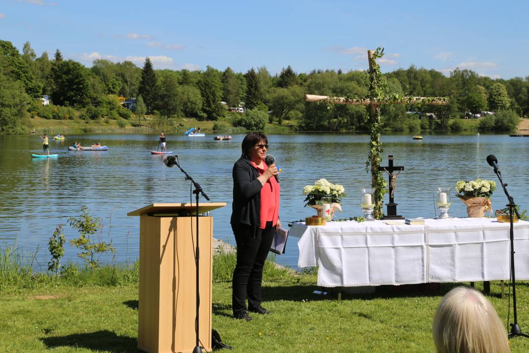 Freiluftgottesdienst am Humboldtsee mit der Verabschiedung von Pastor Podszus