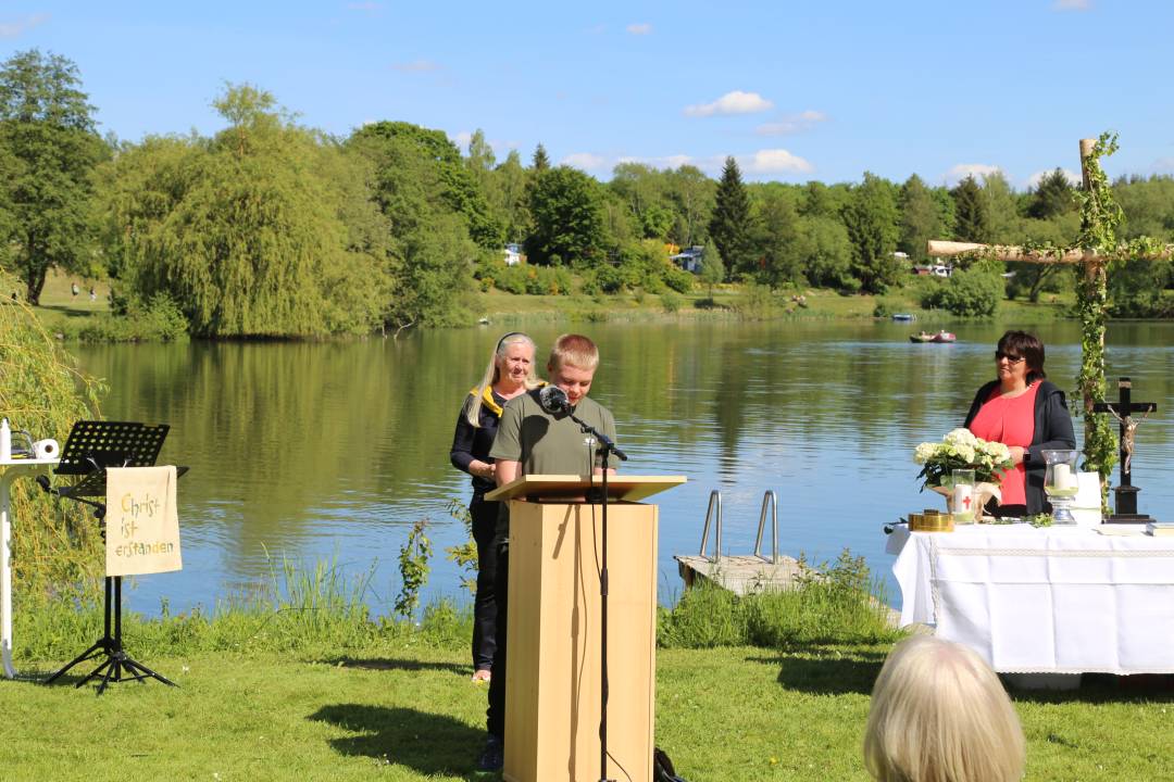 Freiluftgottesdienst am Humboldtsee mit der Verabschiedung von Pastor Podszus