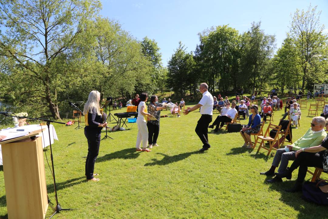 Freiluftgottesdienst am Humboldtsee mit der Verabschiedung von Pastor Podszus